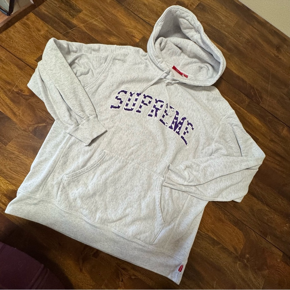 Supreme Hearts Arc Hooded